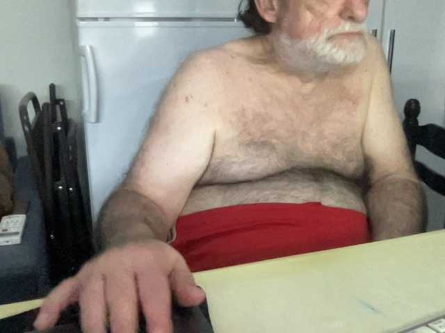 Live sex webcam photo for coach-karl #291570781