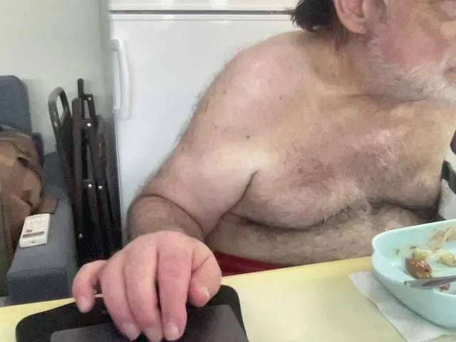 Live sex webcam photo for coach-karl #291680701