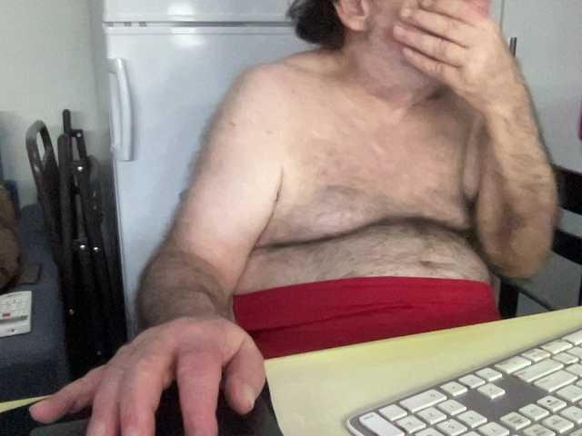 Live sex webcam photo for coach-karl #291690229