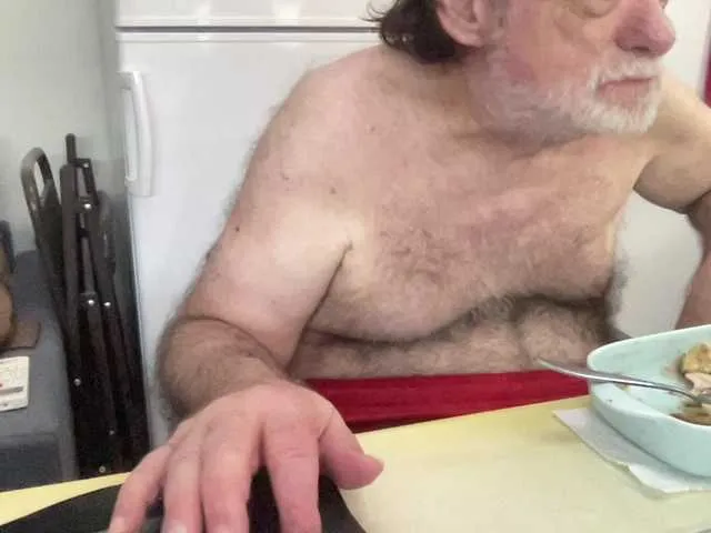 Live sex webcam photo for coach-karl #291693561