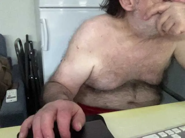 Live sex webcam photo for coach-karl #291696972