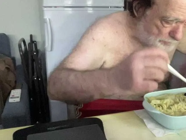 Live sex webcam photo for coach-karl #291708378