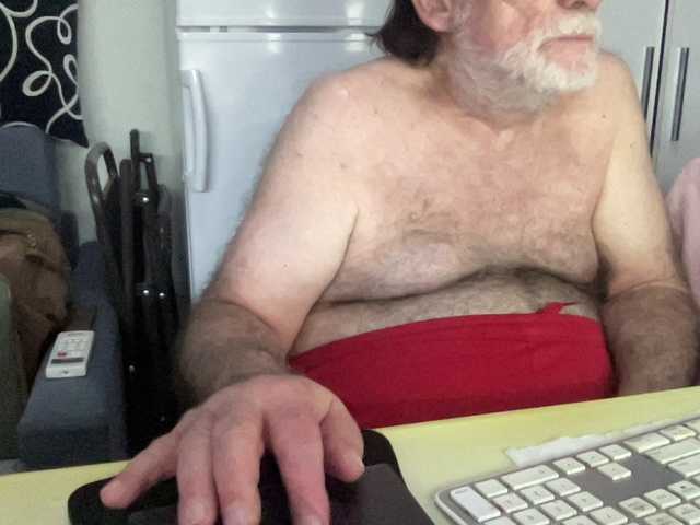 Live sex webcam photo for coach-karl #291755231