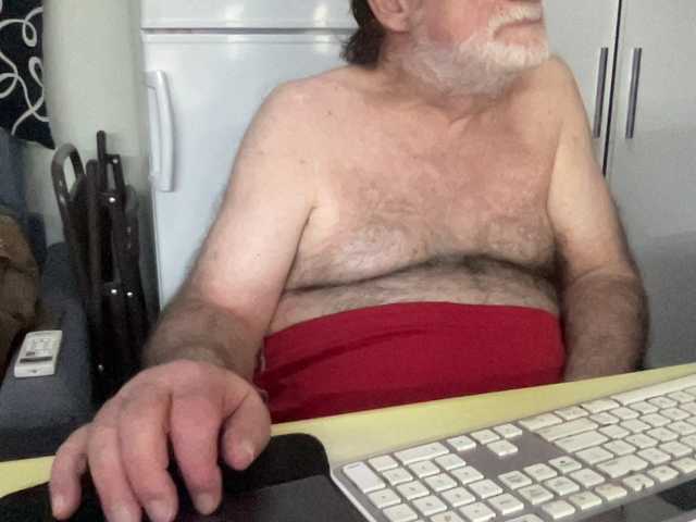 Live sex webcam photo for coach-karl #291762525