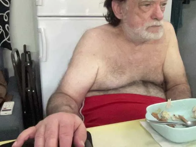 Live sex webcam photo for coach-karl #291797308