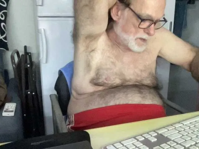 Live sex webcam photo for coach-karl #291863080