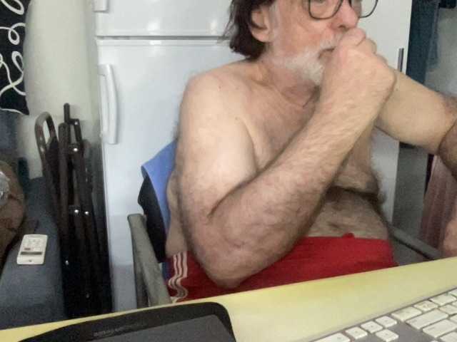 Live sex webcam photo for coach-karl #291869139