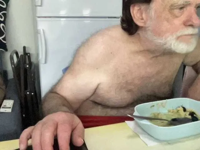 Live sex webcam photo for coach-karl #291901668