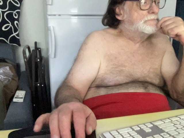 Live sex webcam photo for coach-karl #291910498