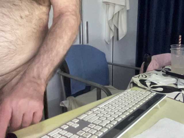 Live sex webcam photo for coach-karl #292004556