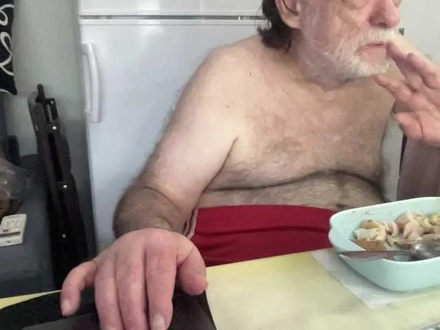 Live sex webcam photo for coach-karl #292019832