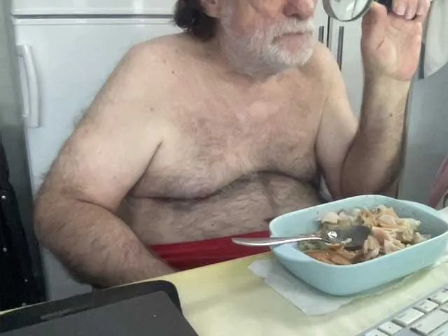 Live sex webcam photo for coach-karl #292048017