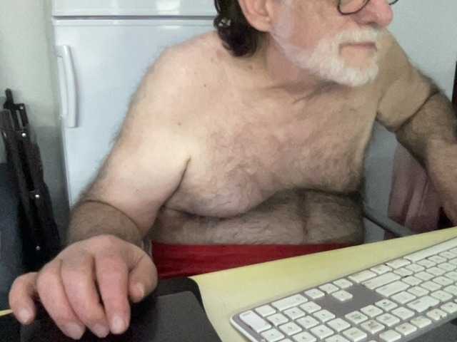 Live sex webcam photo for coach-karl #292104808