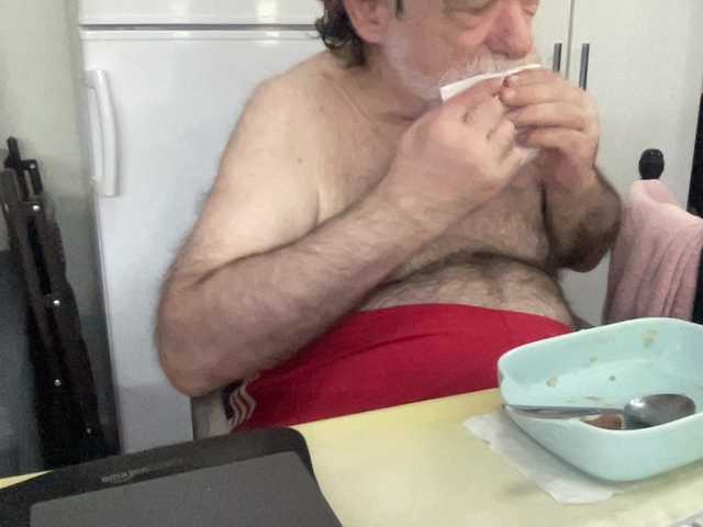 Live sex webcam photo for coach-karl #292107353