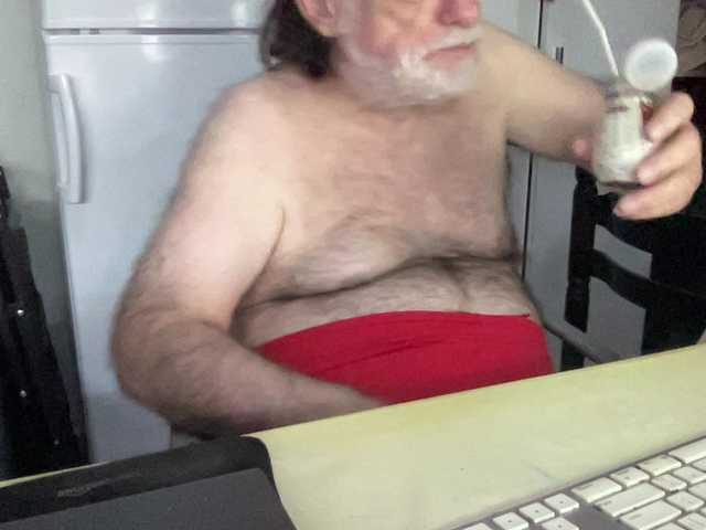 Live sex webcam photo for coach-karl #292284919