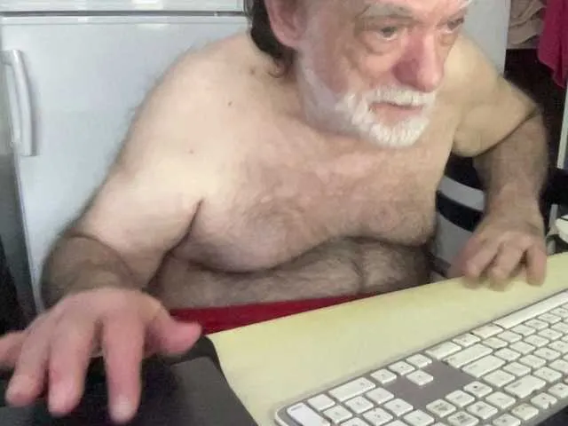 Live sex webcam photo for coach-karl #292295054