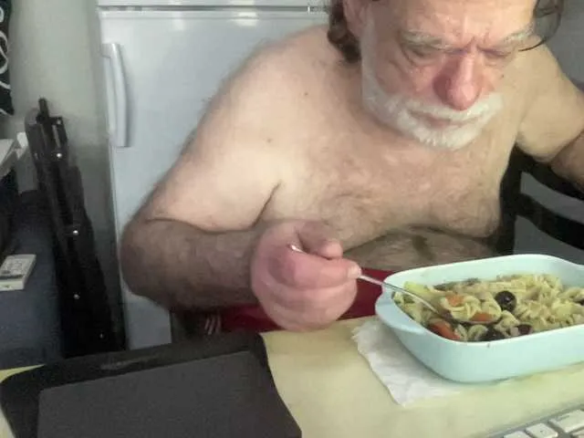 Live sex webcam photo for coach-karl #292342658