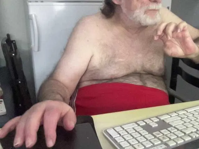 Live sex webcam photo for coach-karl #292388206