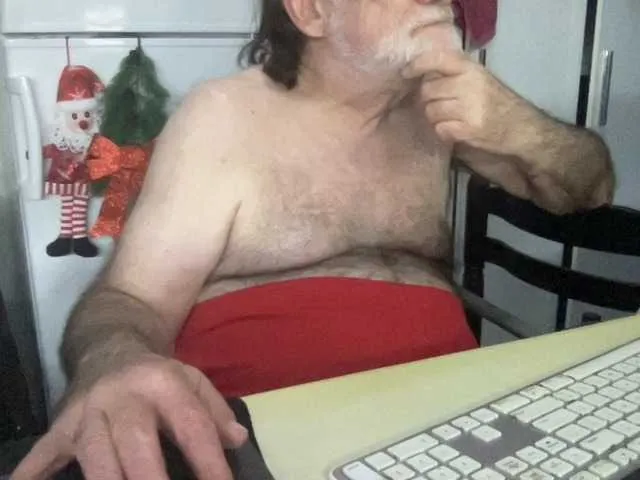 Live sex webcam photo for coach-karl #292411831