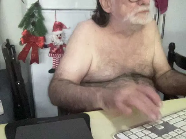 Live sex webcam photo for coach-karl #292444124