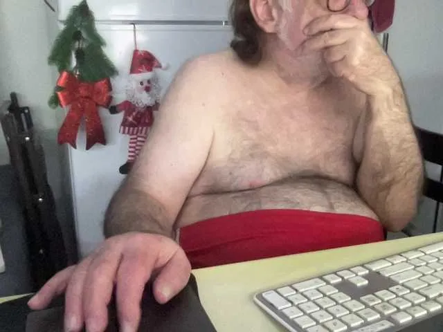 Live sex webcam photo for coach-karl #292451180