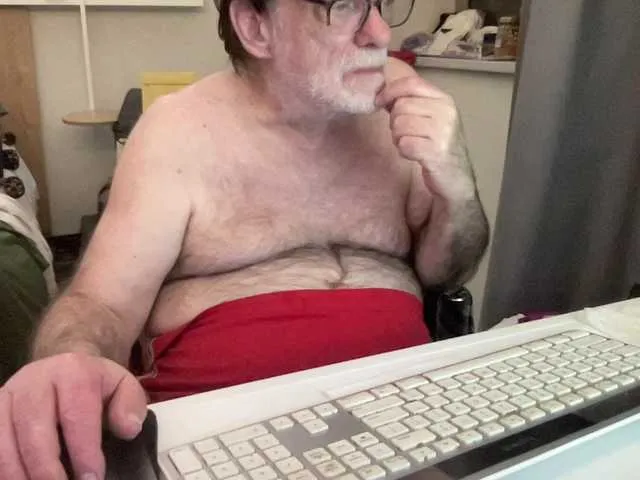 Live sex webcam photo for coach-karl #293226750