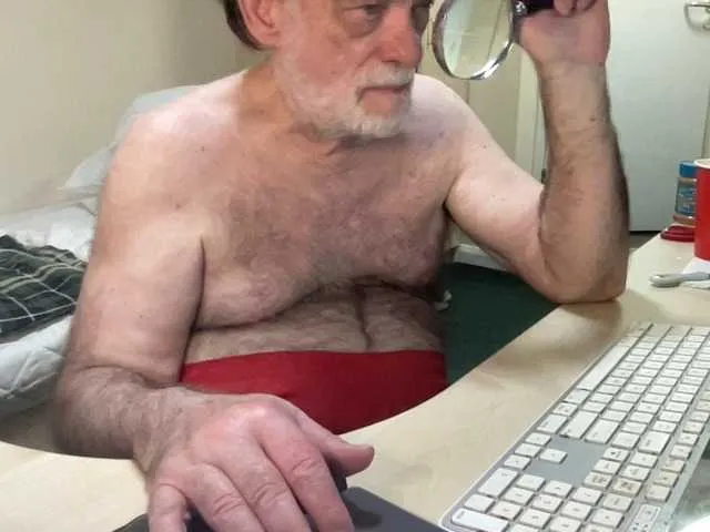 Live sex webcam photo for coach-karl #293327638