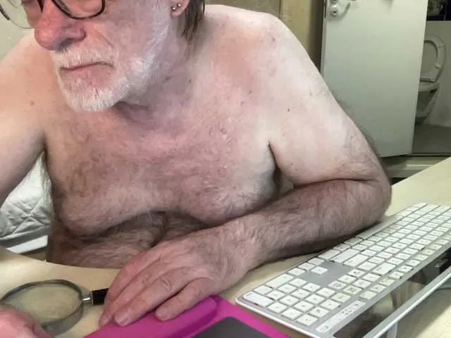 Live sex webcam photo for coach-karl #293491555
