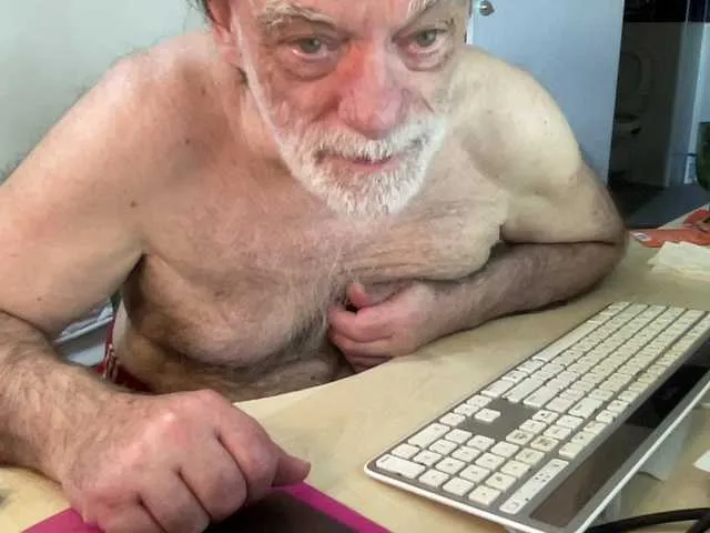 Live sex webcam photo for coach-karl #293562390