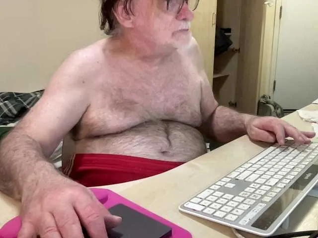 Live sex webcam photo for coach-karl #293615113