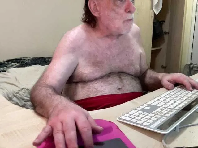 Live sex webcam photo for coach-karl #293822208