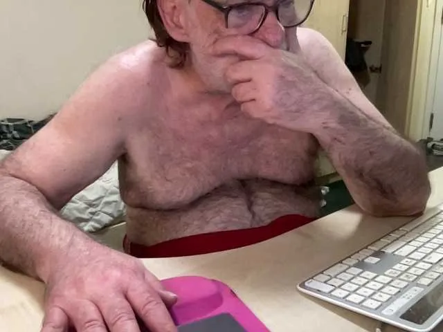 Live sex webcam photo for coach-karl #293838963
