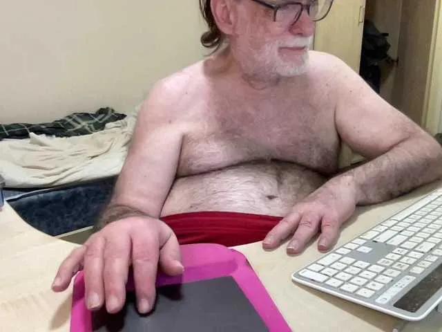 Live sex webcam photo for coach-karl #293874142