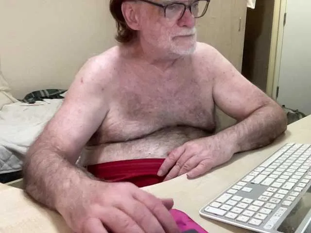 Live sex webcam photo for coach-karl #293937430