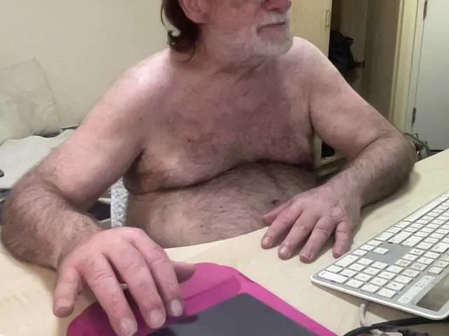 Live sex webcam photo for coach-karl #294005037