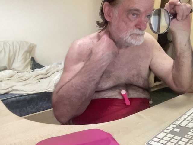 Live sex webcam photo for coach-karl #294096695