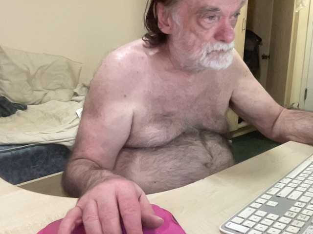 Live sex webcam photo for coach-karl #294108824