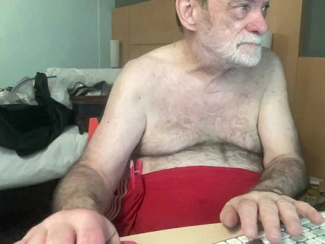 Live sex webcam photo for coach-karl #294186938