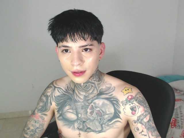 Live sex webcam photo for cockkentnice #275998853