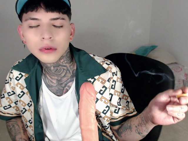 Live sex webcam photo for cockkentnice #276041373