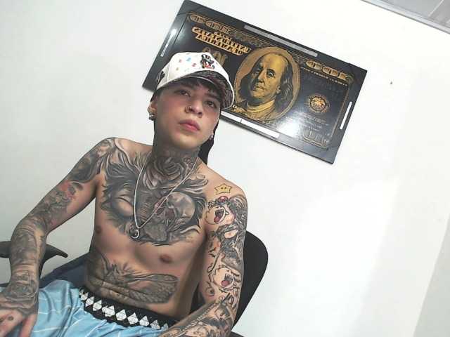 Live sex webcam photo for cockkentnice #277173593