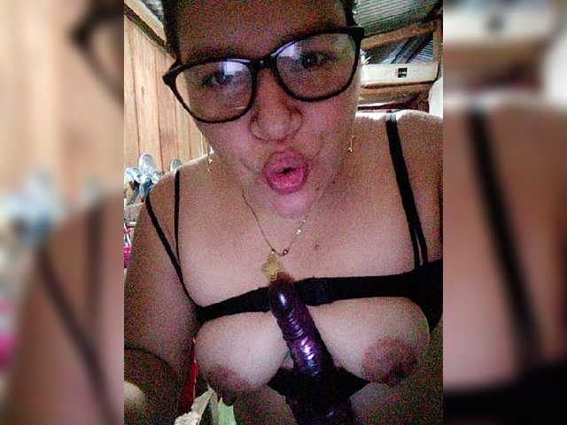 Live sex webcam photo for cocoblwe93 #272343634