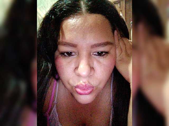 Live sex webcam photo for cocoblwe93 #272552292