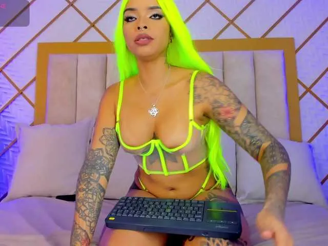 Live sex webcam photo for cocodamore #292243748