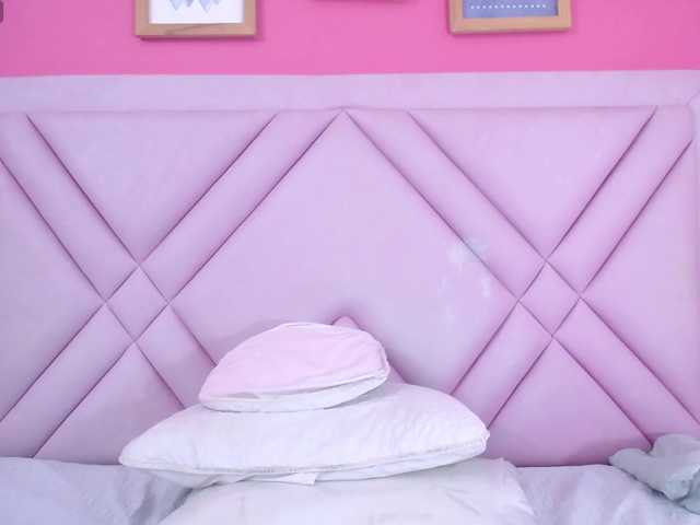 Live sex webcam photo for collegepawglovedaddy #278053021