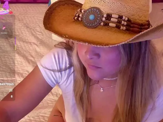 Live sex webcam photo for collegepawglovedaddy #290809998