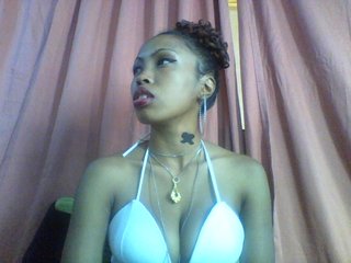 Live sex webcam photo for colombe69 #232851346