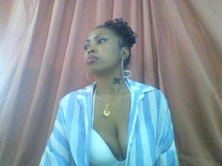 Live sex webcam photo for colombe69 #232917398