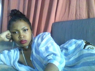 Live sex webcam photo for colombe69 #233713045