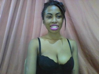 Live sex webcam photo for colombe69 #239412842